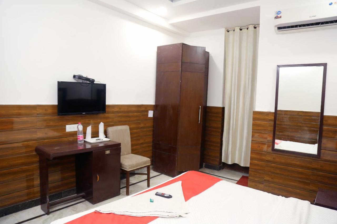 Aerocity Hotel Jindal Palace Delhi- A Well Hygiene Property"All Staff Vaccinated " New Delhi Exterior foto