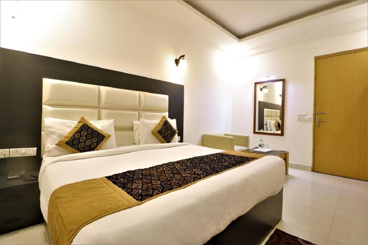 Aerocity Hotel Jindal Palace Delhi- A Well Hygiene Property"All Staff Vaccinated " New Delhi Exterior foto