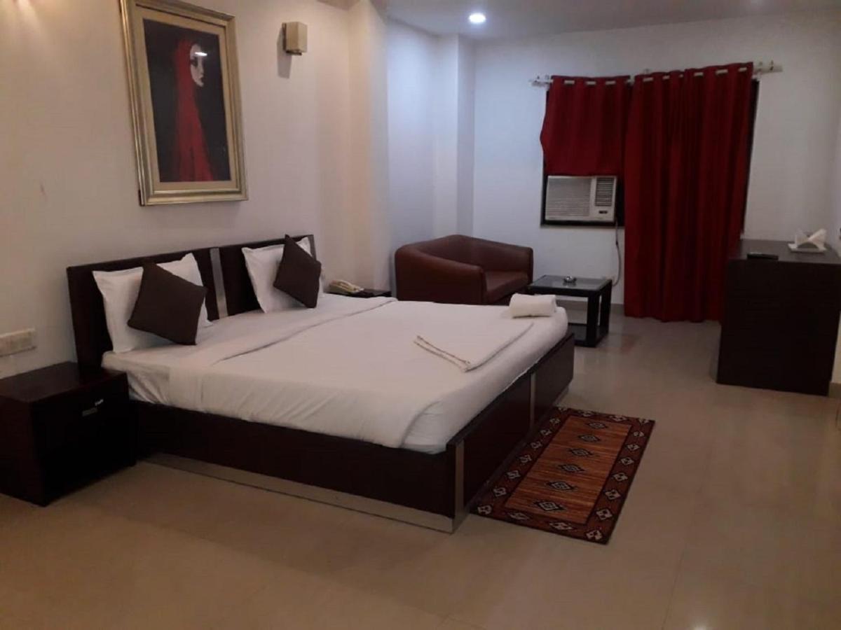 Aerocity Hotel Jindal Palace Delhi- A Well Hygiene Property"All Staff Vaccinated " New Delhi Exterior foto
